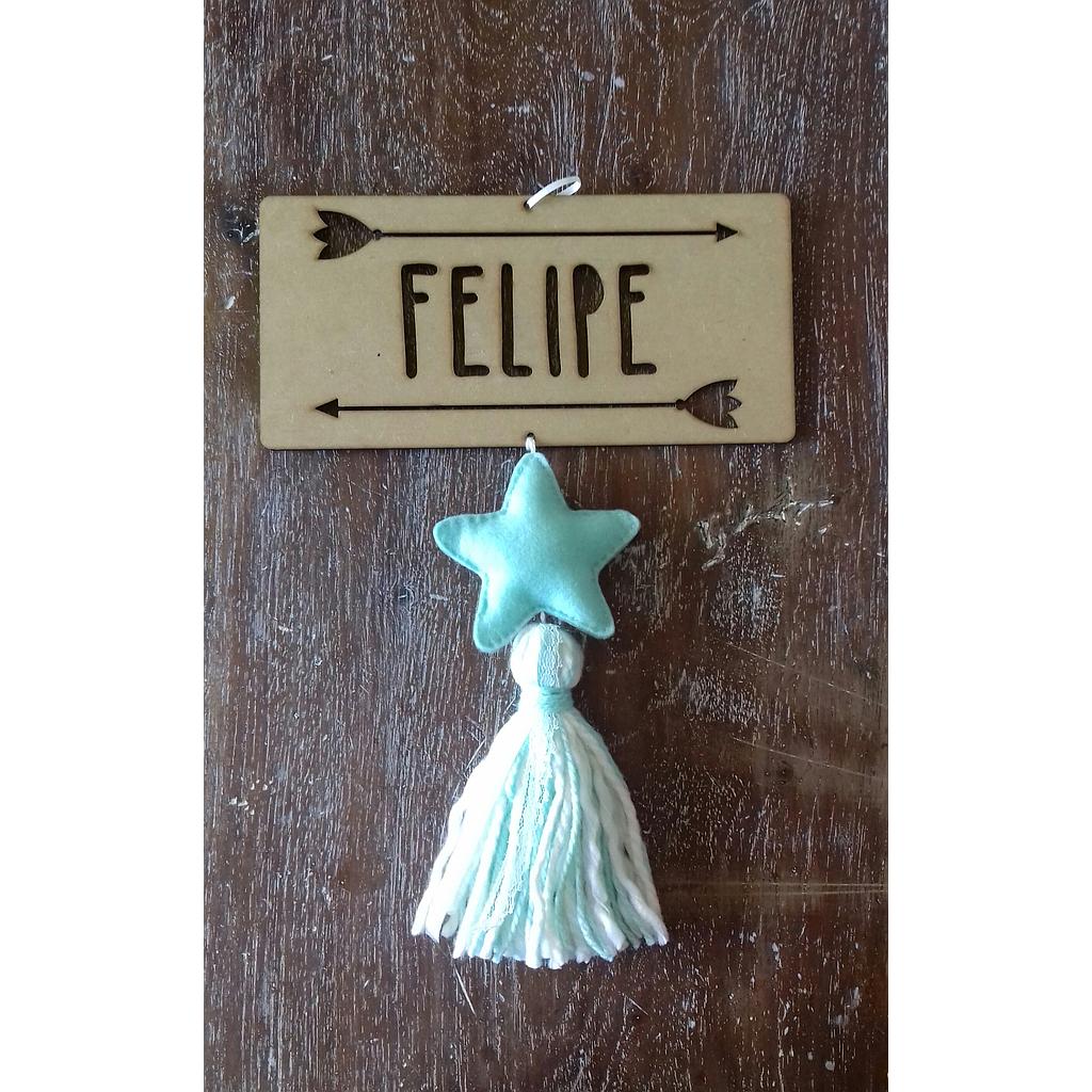 Felipe en madera y verde agua