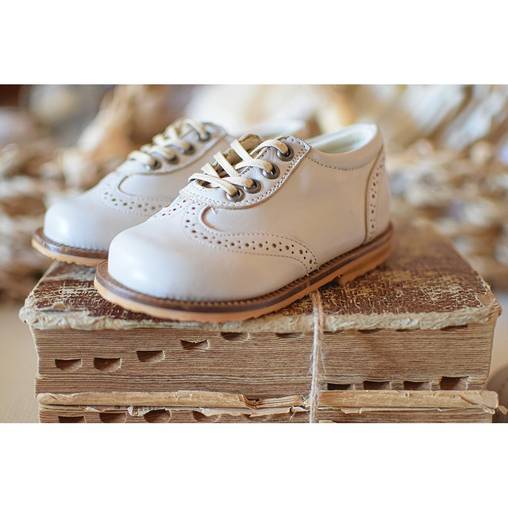 Zapatos Oxford " Marianitos" cuero legítimo. Talles 20 a 24