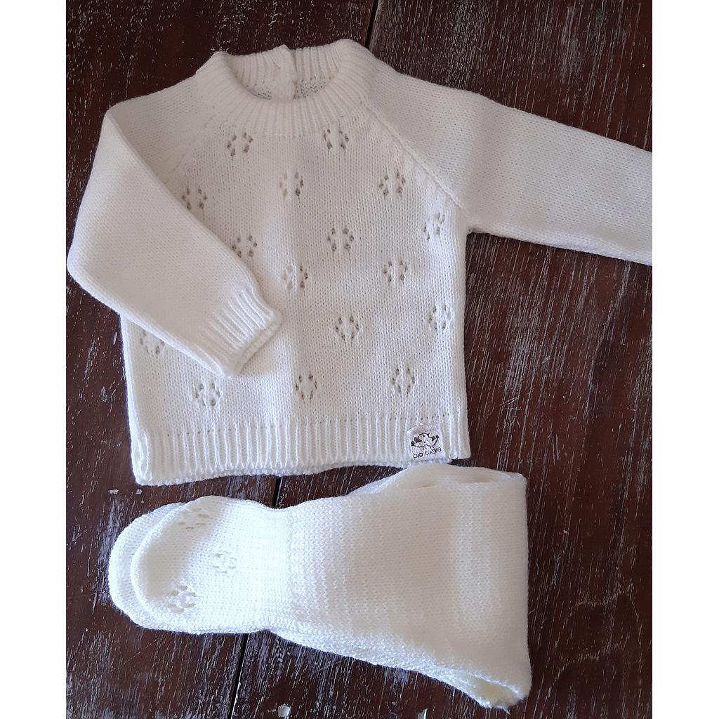 Conjunto primera muda dralon con agujeritos. Color blanco 