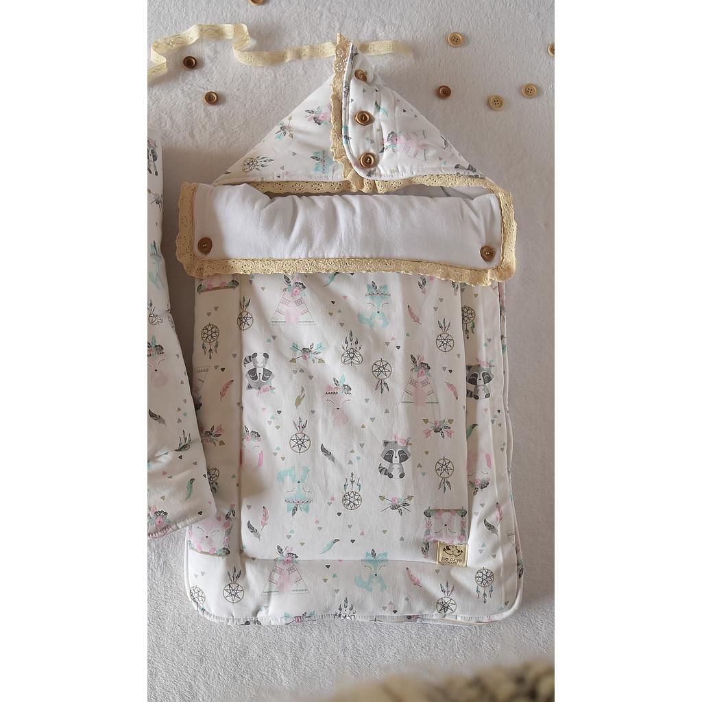 Baby Nap con motivo de zorritas y carpitas