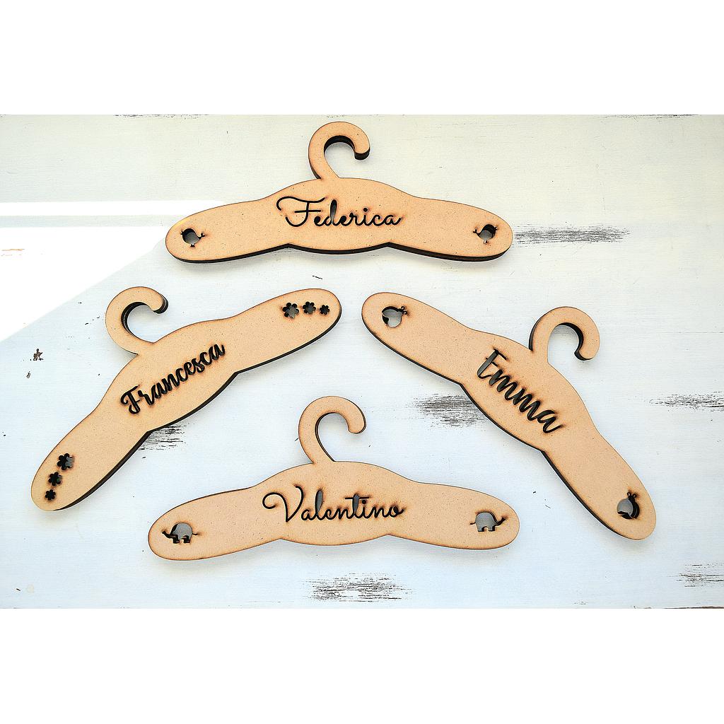 Perchas personalizadas con nombre y temática.  Valor por unidad